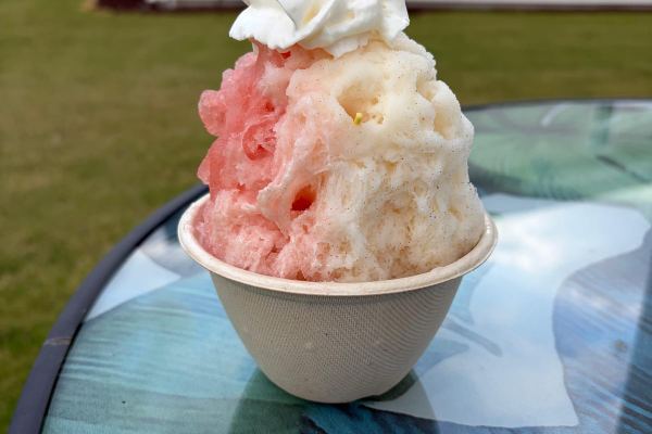 Strawberry & Vanilla shave ice from Monkey for Mangoes